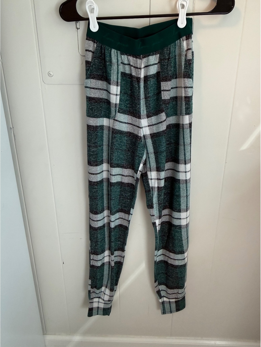 PINK Victoria's Secret XS Green Plaid Sleepwear Lounge Pants